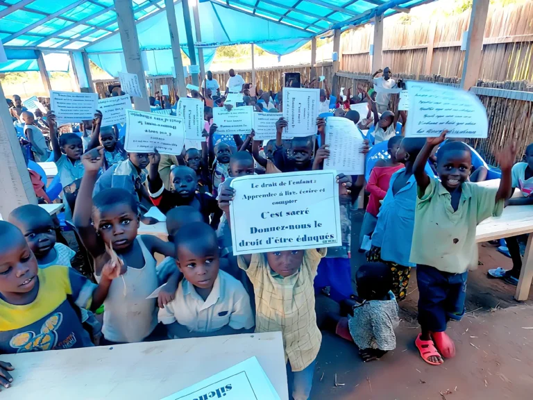 Projet d'urgence éducation de prise en charge psychosociale des enfants refugies centrafricains a Zongo et Libenge